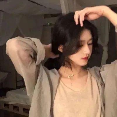 蒂拉和兰妮劫火车